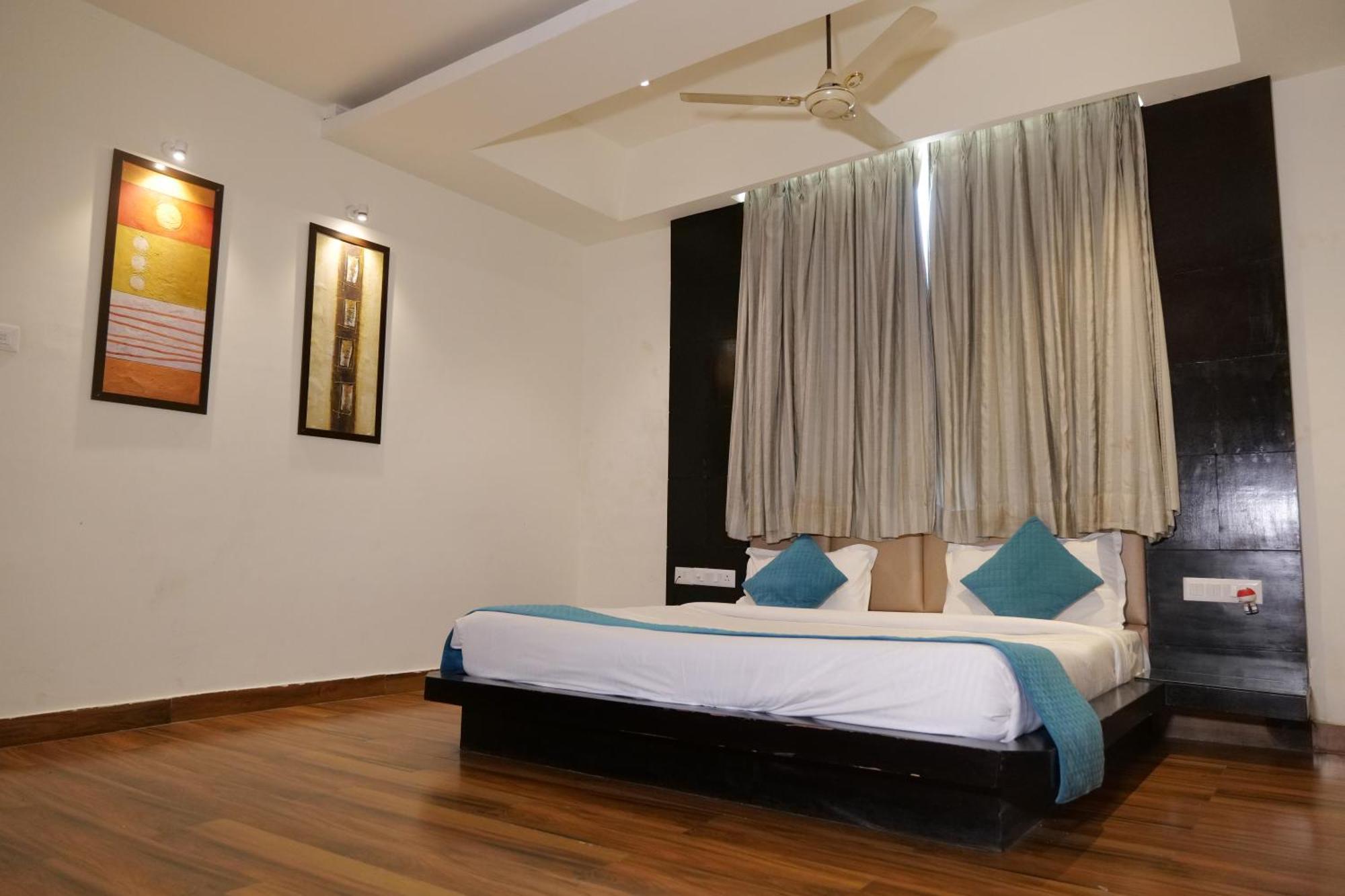 Hotel Anand Castle Kashipur Exteriér fotografie